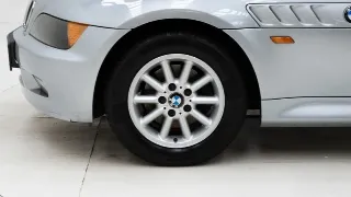 Foto 23 di 40: BMW Z3 1.8