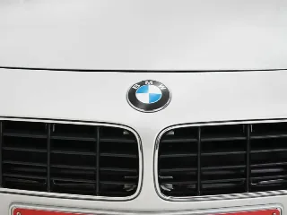 Foto 12 di 40: BMW Z8