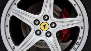 Foto 38 di 40: Ferrari 575 Superamerica