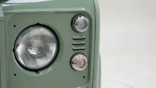 Foto 13 di 40: Land Rover Defender Heritage 90