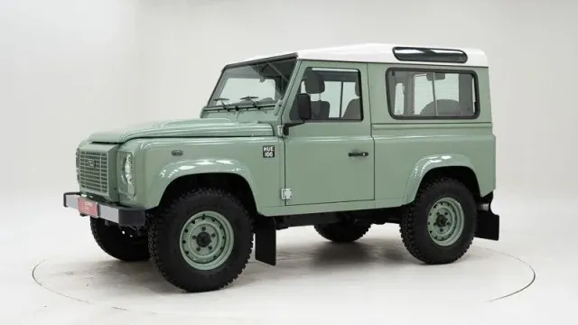 Land Rover Defender Heritage 90