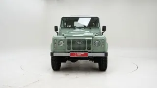 Foto 5 di 40: Land Rover Defender Heritage 90