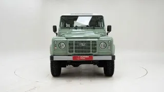 Foto 9 di 40: Land Rover Defender Heritage 90