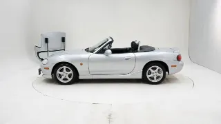 Foto 18 di 40: Mazda MX 5 Sport 1.8 NB + Hardtop