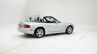Foto 2 di 40: Mazda MX 5 Sport 1.8 NB + Hardtop