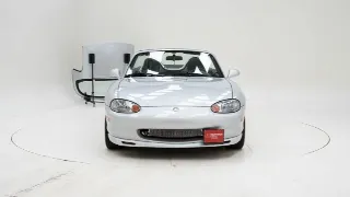 Foto 9 di 40: Mazda MX 5 Sport 1.8 NB + Hardtop
