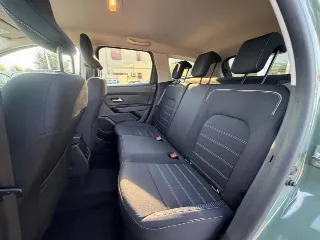 Foto 26 di 30: DACIA Duster