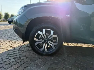 Foto 30 di 30: DACIA Duster