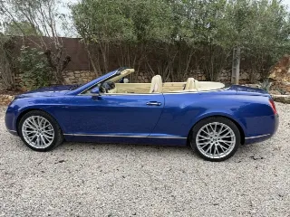 Foto 5 di 8: Bentley Continental GTC | 2008 | Route 66 Auctions