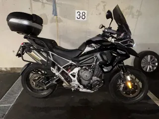 Foto 5 di 8: Triumph Tiger 1200 GT Pro | 2023 | Route 66 Auctions
