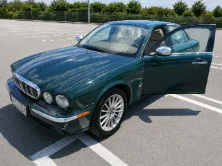 Foto 4 di 8: Jaguar XJ 2.7D | 2005 | Route 66 Auctions