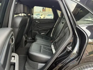Foto 17 di 23: PORSCHE Macan