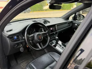 Foto 9 di 23: PORSCHE Macan