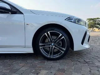 Foto 20 di 21: BMW 116