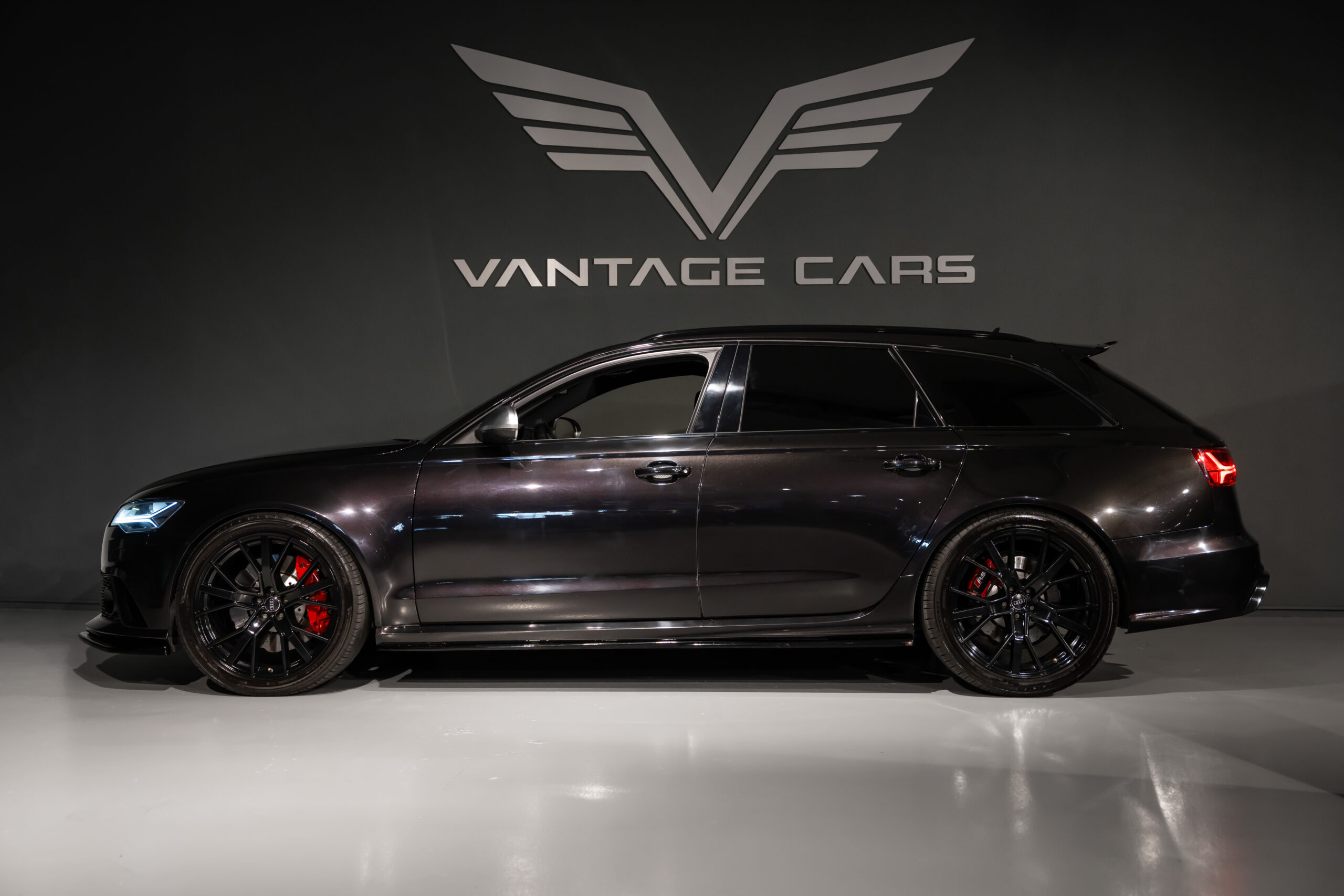 AUDI RS6 Avant 4.0 V8 TFSI Performance