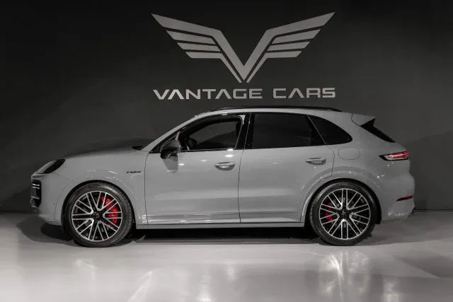PORSCHE Cayenne 4.0 V8 Turbo E-Hybrid