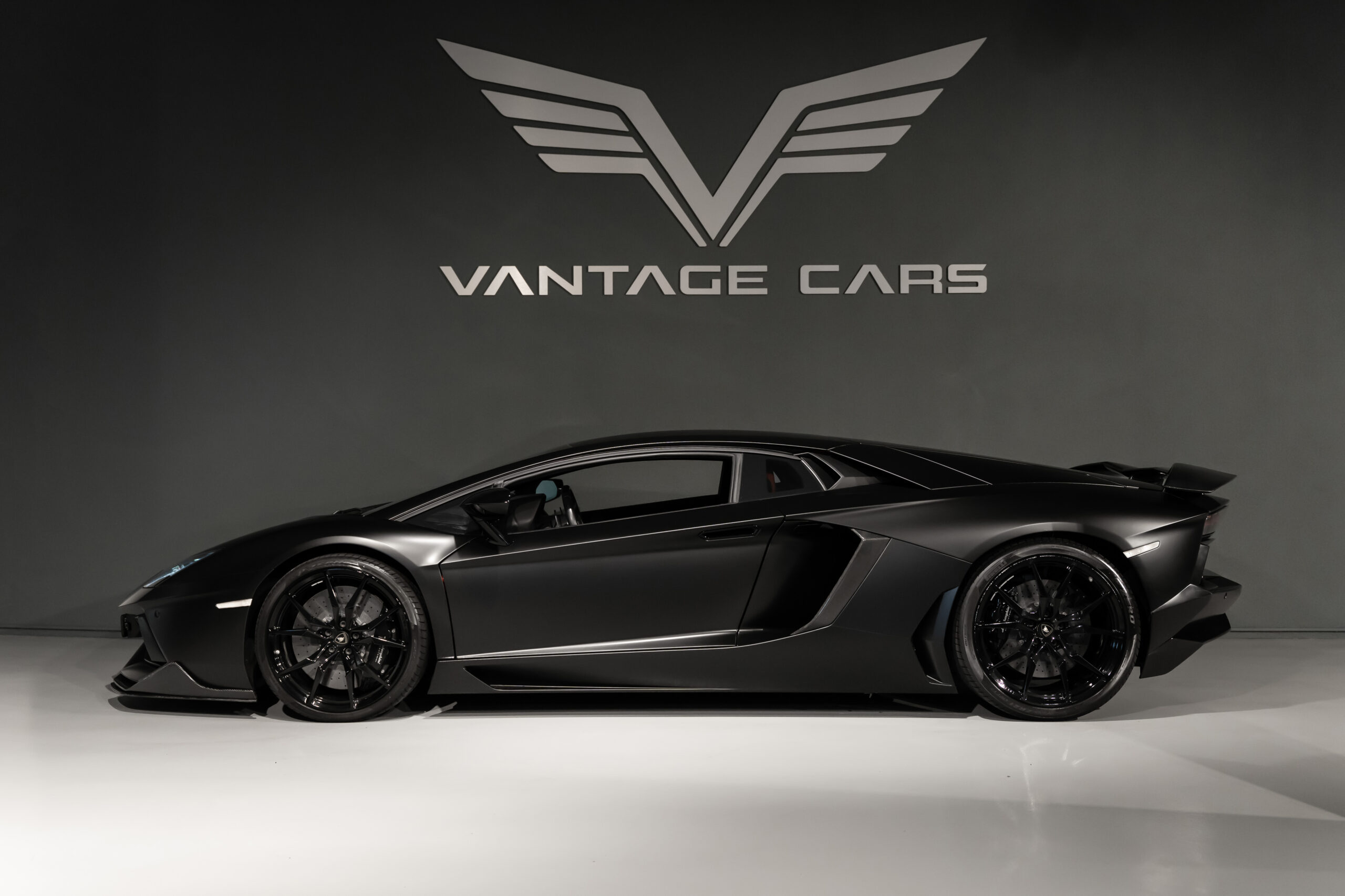 LAMBORGHINI Aventador 6.5 V12 LP700-4 Coupé E-Gear