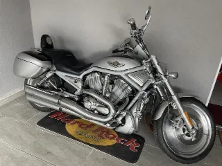 Foto 5 di 8: Harley-Davidson VRSCA V-Rod | 2004 | Route 66 Auctions