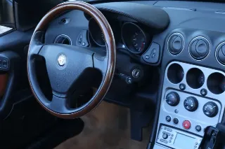 Foto 103 di 115: Alfa Romeo Spider 3.2 V6 24V Lusso “Low mileage – 2 Owners”