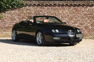 Foto 105 di 115: Alfa Romeo Spider 3.2 V6 24V Lusso “Low mileage – 2 Owners”