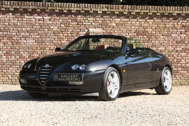 Alfa Romeo Spider 3.2 V6 24V Lusso “Low mileage – 2 Owners”
