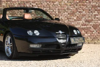 Foto 40 di 115: Alfa Romeo Spider 3.2 V6 24V Lusso “Low mileage – 2 Owners”