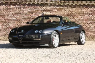 Foto 65 di 115: Alfa Romeo Spider 3.2 V6 24V Lusso “Low mileage – 2 Owners”