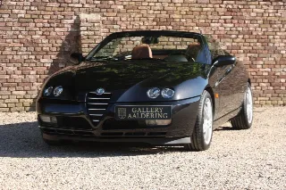 Foto 9 di 115: Alfa Romeo Spider 3.2 V6 24V Lusso “Low mileage – 2 Owners”