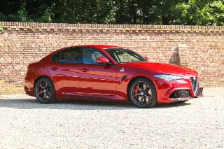 Foto 24 di 103: Alfa Romeo Giulia 2.9 V6 Quadrifoglio Performance Edition “Manual and Carbon Seats by Sparco”
