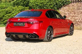 Foto 25 di 103: Alfa Romeo Giulia 2.9 V6 Quadrifoglio Performance Edition “Manual and Carbon Seats by Sparco”