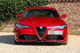 Foto 36 di 103: Alfa Romeo Giulia 2.9 V6 Quadrifoglio Performance Edition “Manual and Carbon Seats by Sparco”