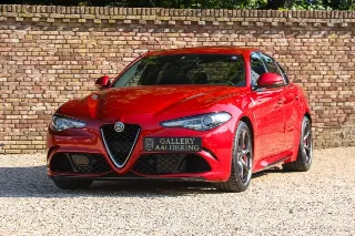 Foto 43 di 103: Alfa Romeo Giulia 2.9 V6 Quadrifoglio Performance Edition “Manual and Carbon Seats by Sparco”