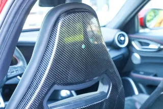 Foto 62 di 103: Alfa Romeo Giulia 2.9 V6 Quadrifoglio Performance Edition “Manual and Carbon Seats by Sparco”