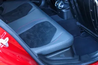 Foto 68 di 103: Alfa Romeo Giulia 2.9 V6 Quadrifoglio Performance Edition “Manual and Carbon Seats by Sparco”