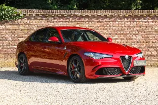 Foto 69 di 103: Alfa Romeo Giulia 2.9 V6 Quadrifoglio Performance Edition “Manual and Carbon Seats by Sparco”