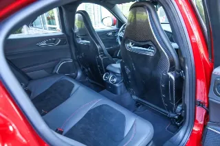 Foto 71 di 103: Alfa Romeo Giulia 2.9 V6 Quadrifoglio Performance Edition “Manual and Carbon Seats by Sparco”