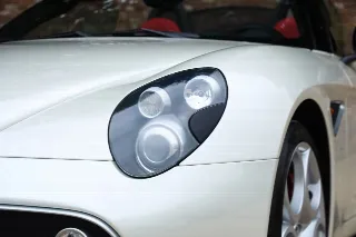 Foto 16 di 121: Alfa Romeo 8C Spider “Less than 9.800 kilometers”