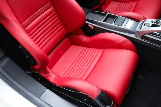 Foto 28 di 121: Alfa Romeo 8C Spider “Less than 9.800 kilometers”
