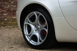 Foto 30 di 121: Alfa Romeo 8C Spider “Less than 9.800 kilometers”