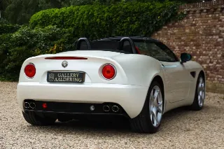 Foto 46 di 121: Alfa Romeo 8C Spider “Less than 9.800 kilometers”