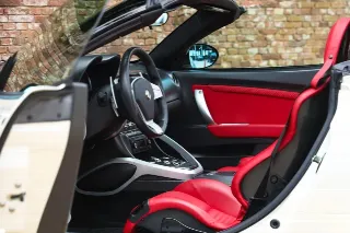 Foto 51 di 121: Alfa Romeo 8C Spider “Less than 9.800 kilometers”