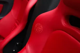 Foto 69 di 121: Alfa Romeo 8C Spider “Less than 9.800 kilometers”