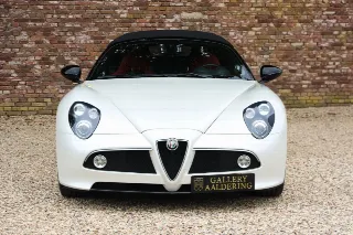 Foto 76 di 121: Alfa Romeo 8C Spider “Less than 9.800 kilometers”