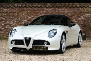 Foto 77 di 121: Alfa Romeo 8C Spider “Less than 9.800 kilometers”