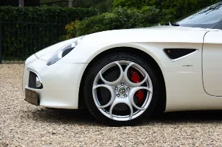 Foto 79 di 121: Alfa Romeo 8C Spider “Less than 9.800 kilometers”