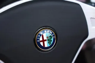 Foto 84 di 121: Alfa Romeo 8C Spider “Less than 9.800 kilometers”