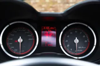 Foto 99 di 121: Alfa Romeo 8C Spider “Less than 9.800 kilometers”