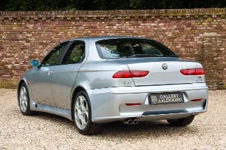 Foto 110 di 111: Alfa Romeo 156 3.2 GTA Berlina “in Grigio Sterling”