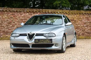 Foto 15 di 111: Alfa Romeo 156 3.2 GTA Berlina “in Grigio Sterling”