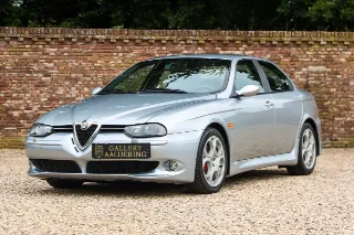 Foto 1 di 111: Alfa Romeo 156 3.2 GTA Berlina “in Grigio Sterling”